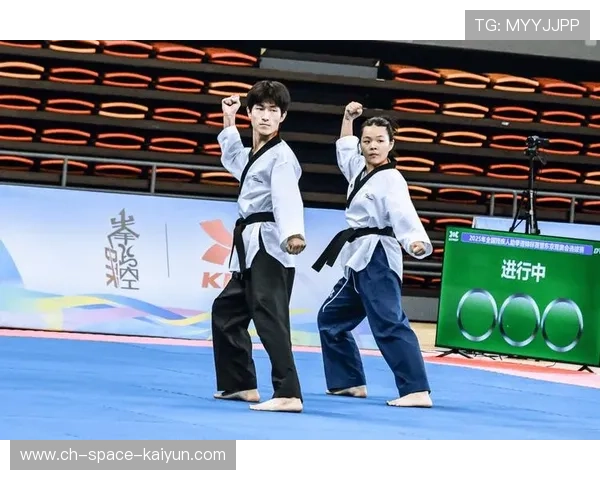 残疾人跆拳世锦赛，运动员顽强拼搏展运动风采